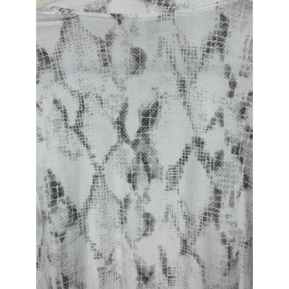 White House Black Market Snakeskin Print Open Cardigan Medium Gray White - Picture 5 of 5